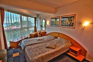 Отель Hotel Star Питешти Двухместный номер с 2 отдельными кроватями-4